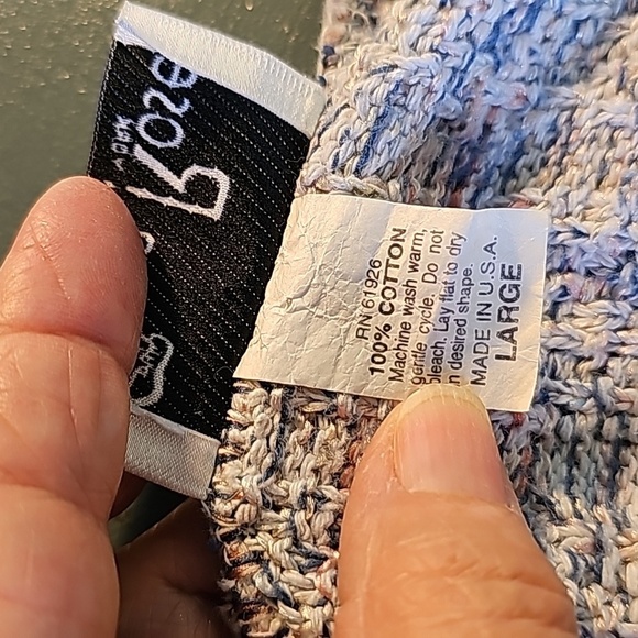 Reba Rose crop sweater long sleeves. 100% cotton.  Gray with flecks of blue/pink - Picture 7 of 7